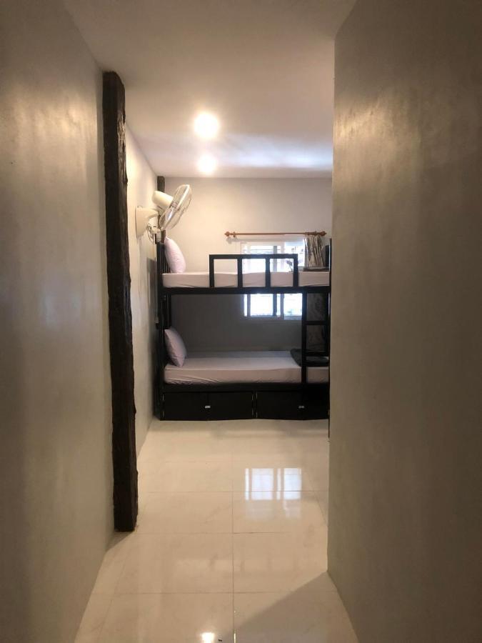 Social Quarters Blanco - Youth Hostel 18 To 35 Only Praia de Railay Exterior foto