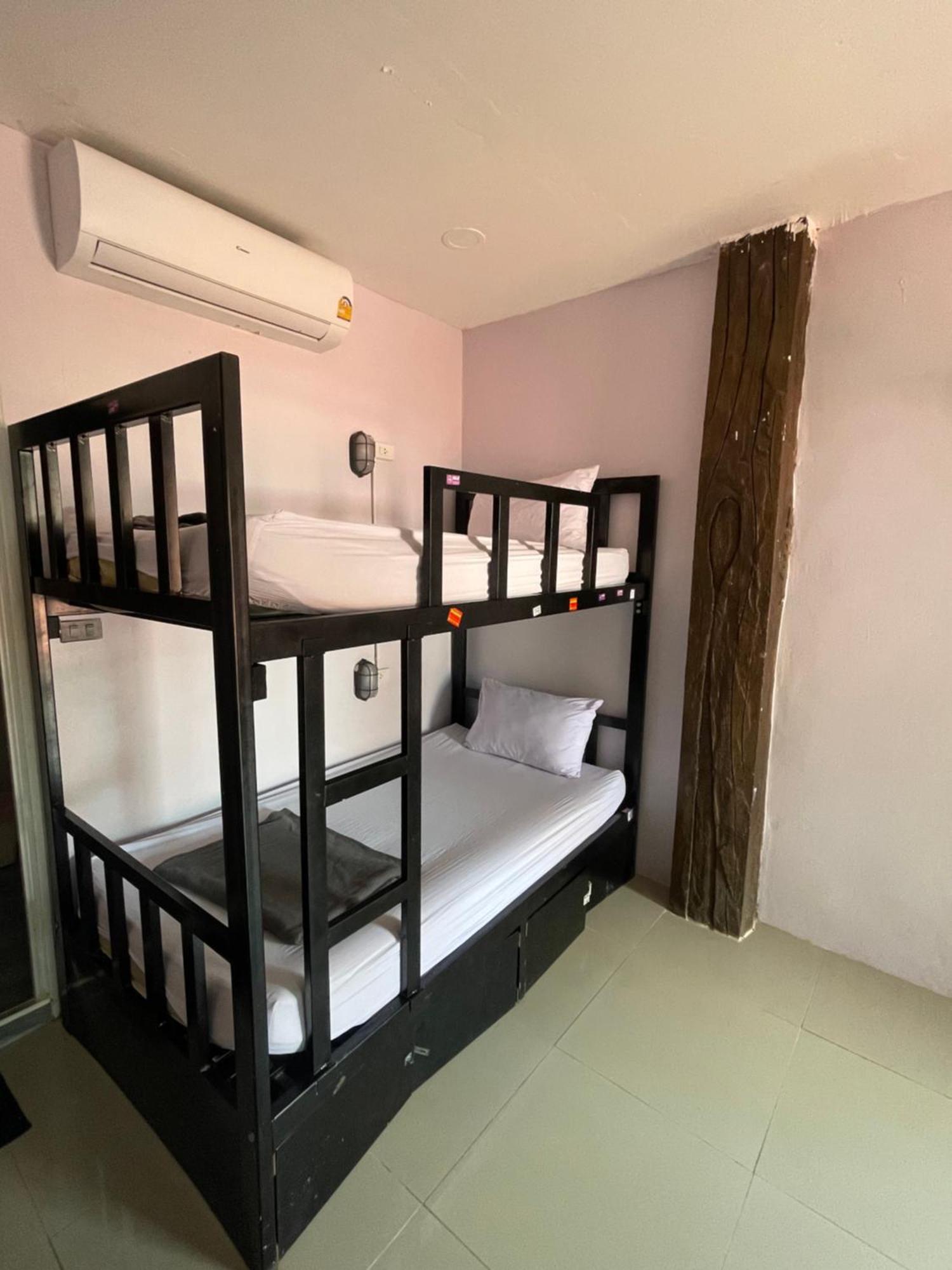 Social Quarters Blanco - Youth Hostel 18 To 35 Only Praia de Railay Exterior foto