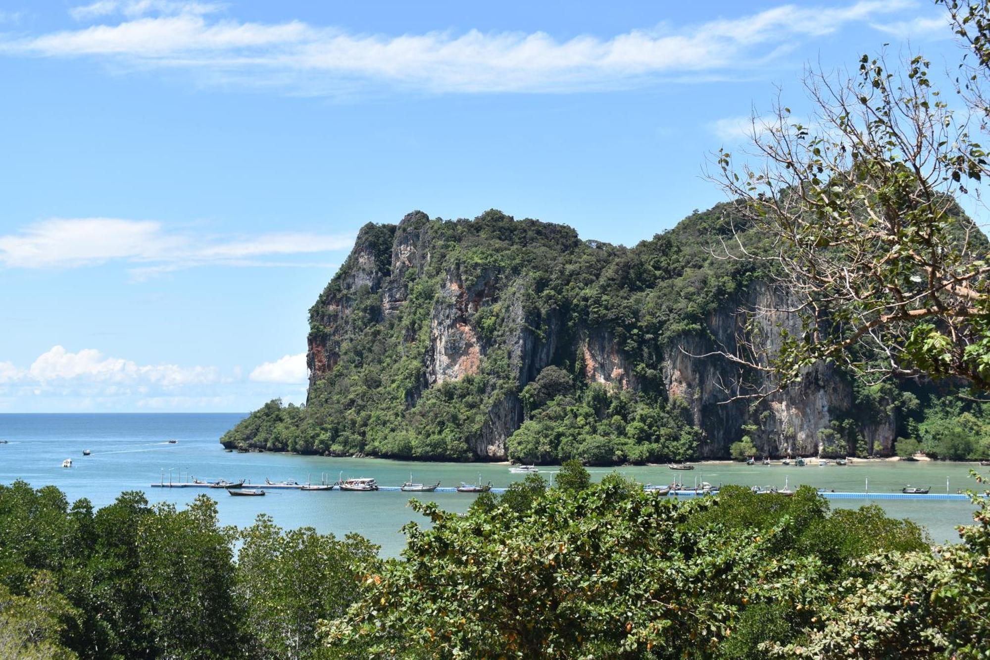 Social Quarters Blanco - Youth Hostel 18 To 35 Only Praia de Railay Exterior foto